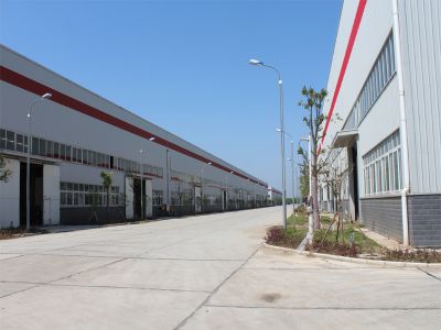 新廠區(qū)車(chē)間外景